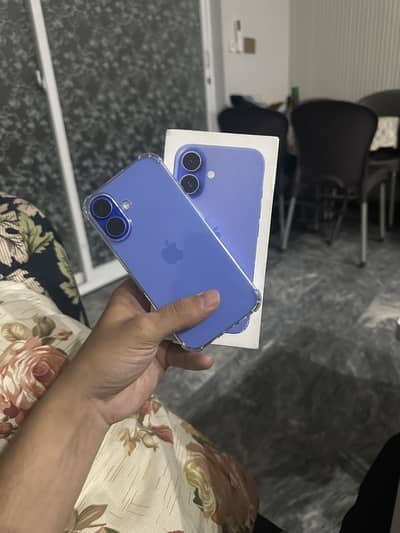 Apple iPhone 16
