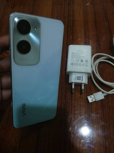 Vivo Y18 4+4/128GB