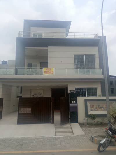 10 Marla House Etihad Town Phase 1, Raiwind Road, Lahore, Punjab