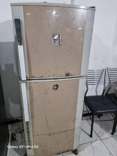 Dawlance refrigerator double door 13 cubeic
