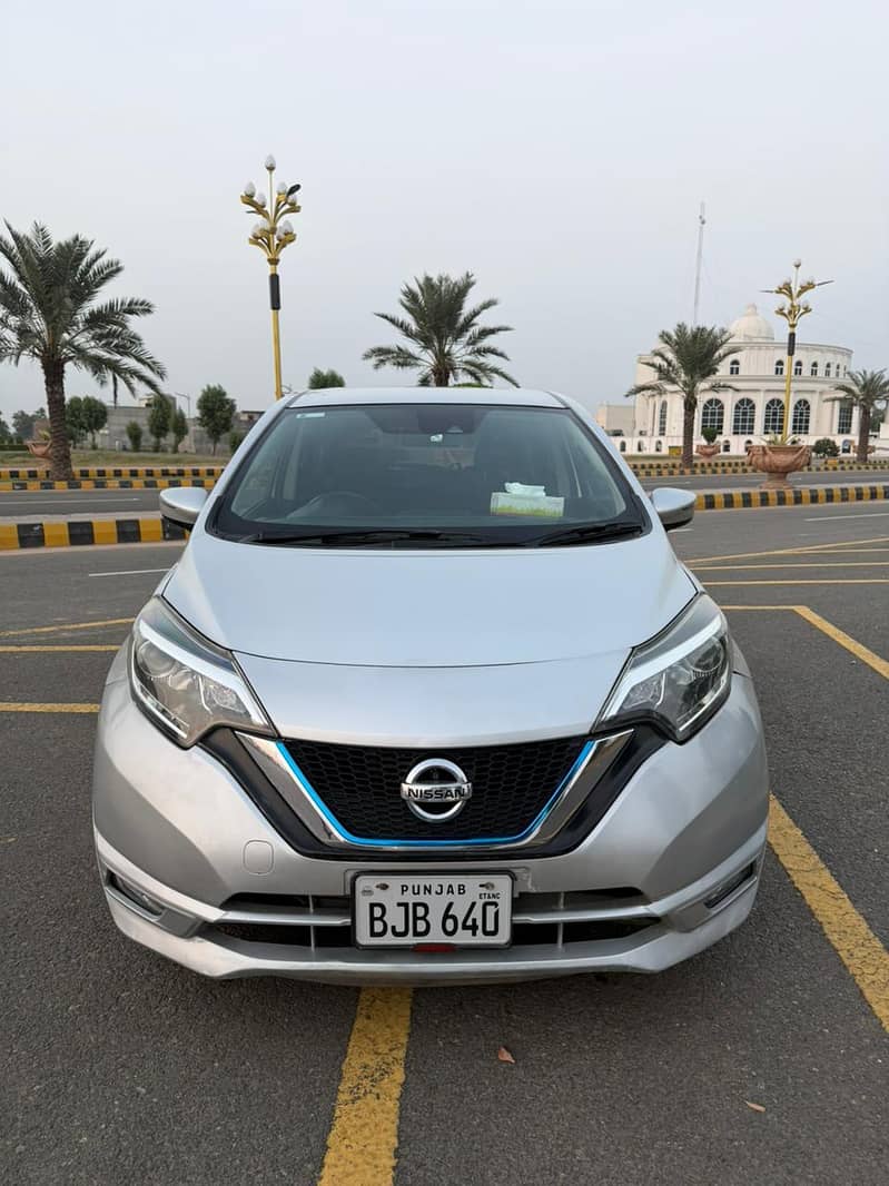Nissan Note E Power 2017 0