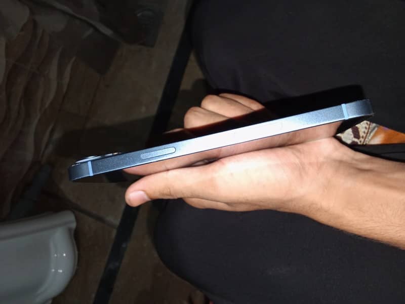 Apple iPhone 14 plus 4