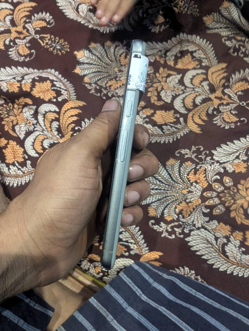 Google Pixel 8 1