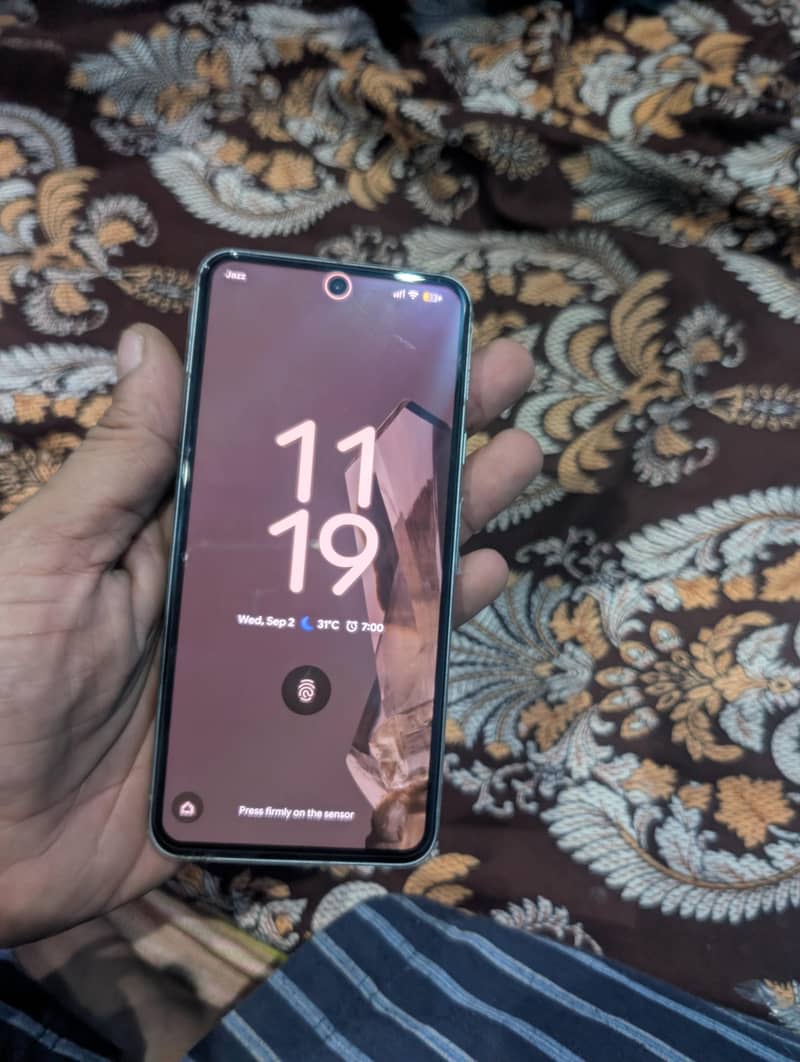 Google Pixel 8 7