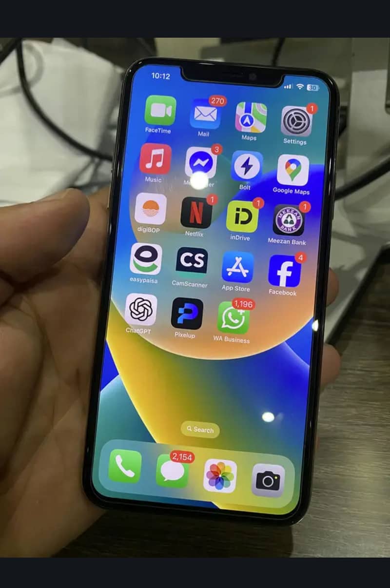 Apple iPhone 11 Pro Max 4