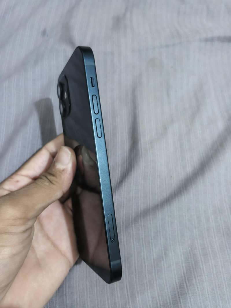 Apple iPhone 12 0