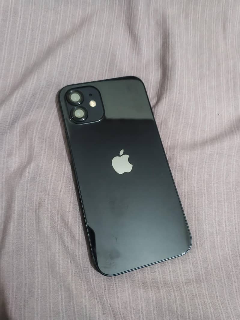 Apple iPhone 12 3
