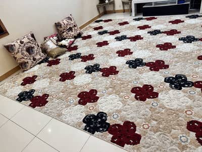 Imported Floral Carpet Very Good Condition