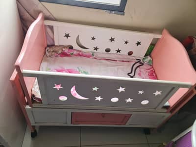 Baby swing + baby bed