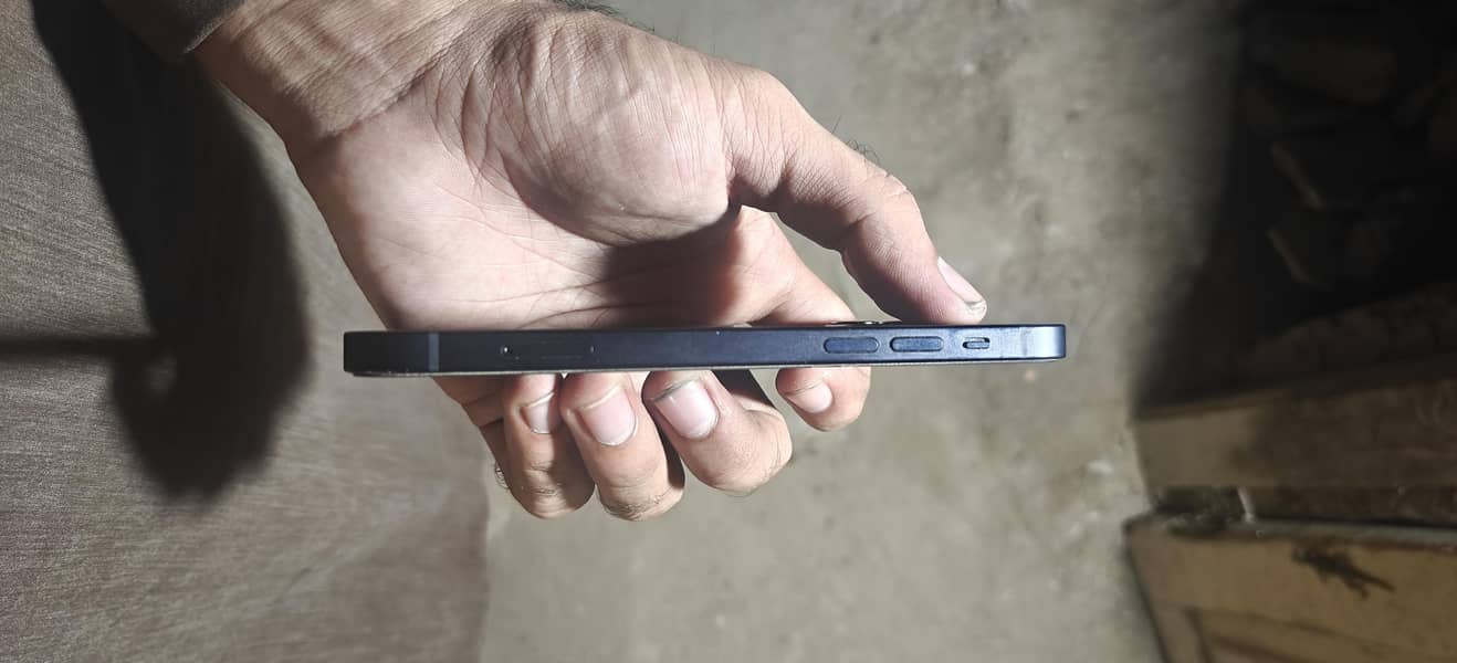 Apple iPhone 12 2