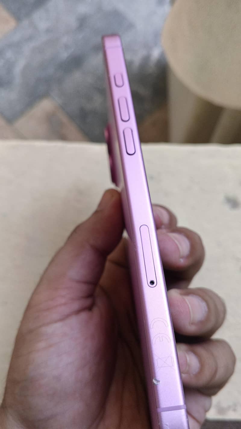 Apple iPhone 16 Plus 1