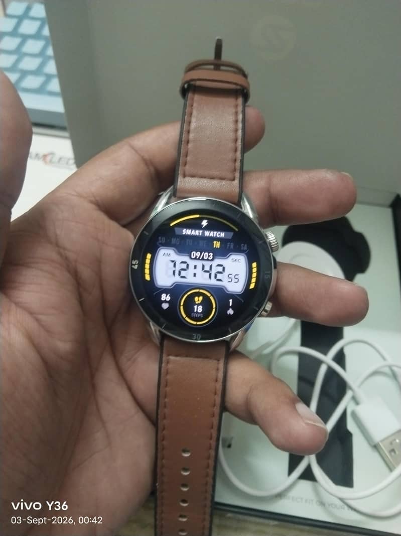 Zero Crown smart watch 1