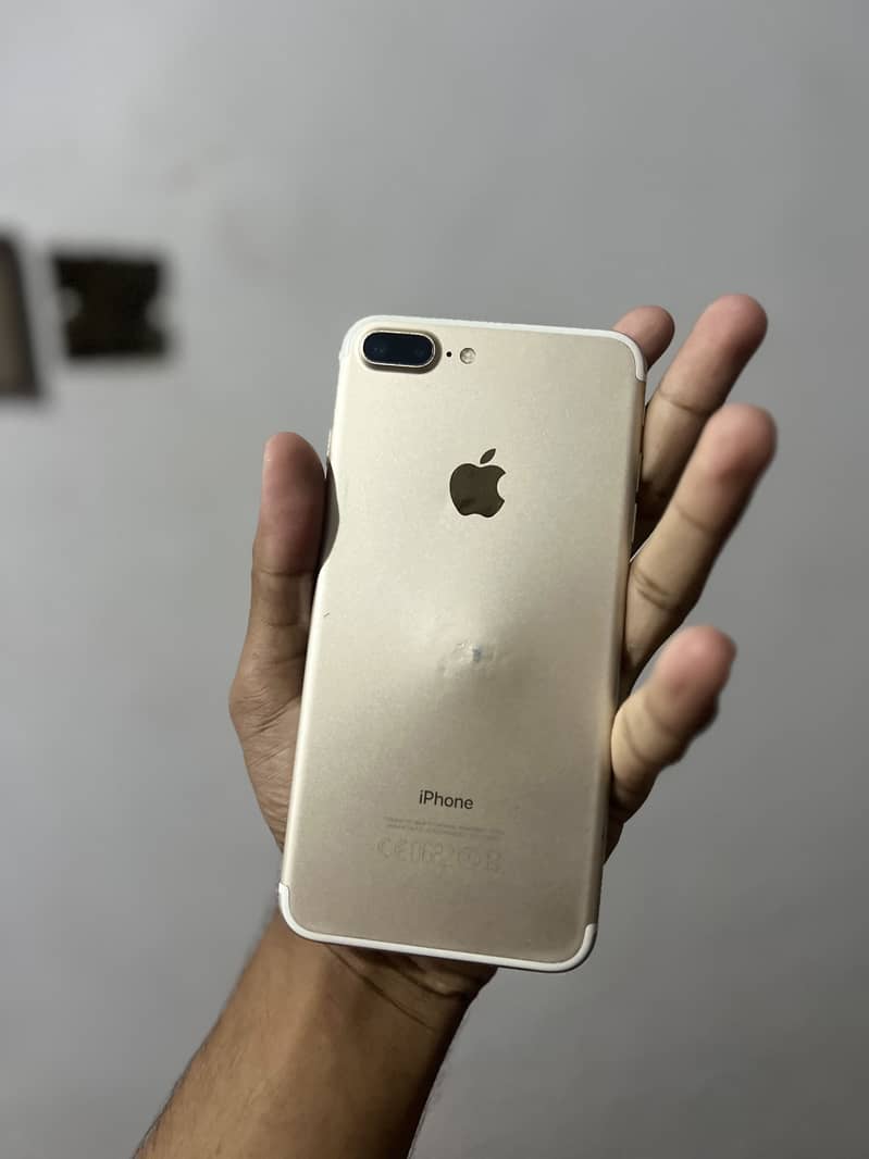 Apple iPhone 7 Plus 1