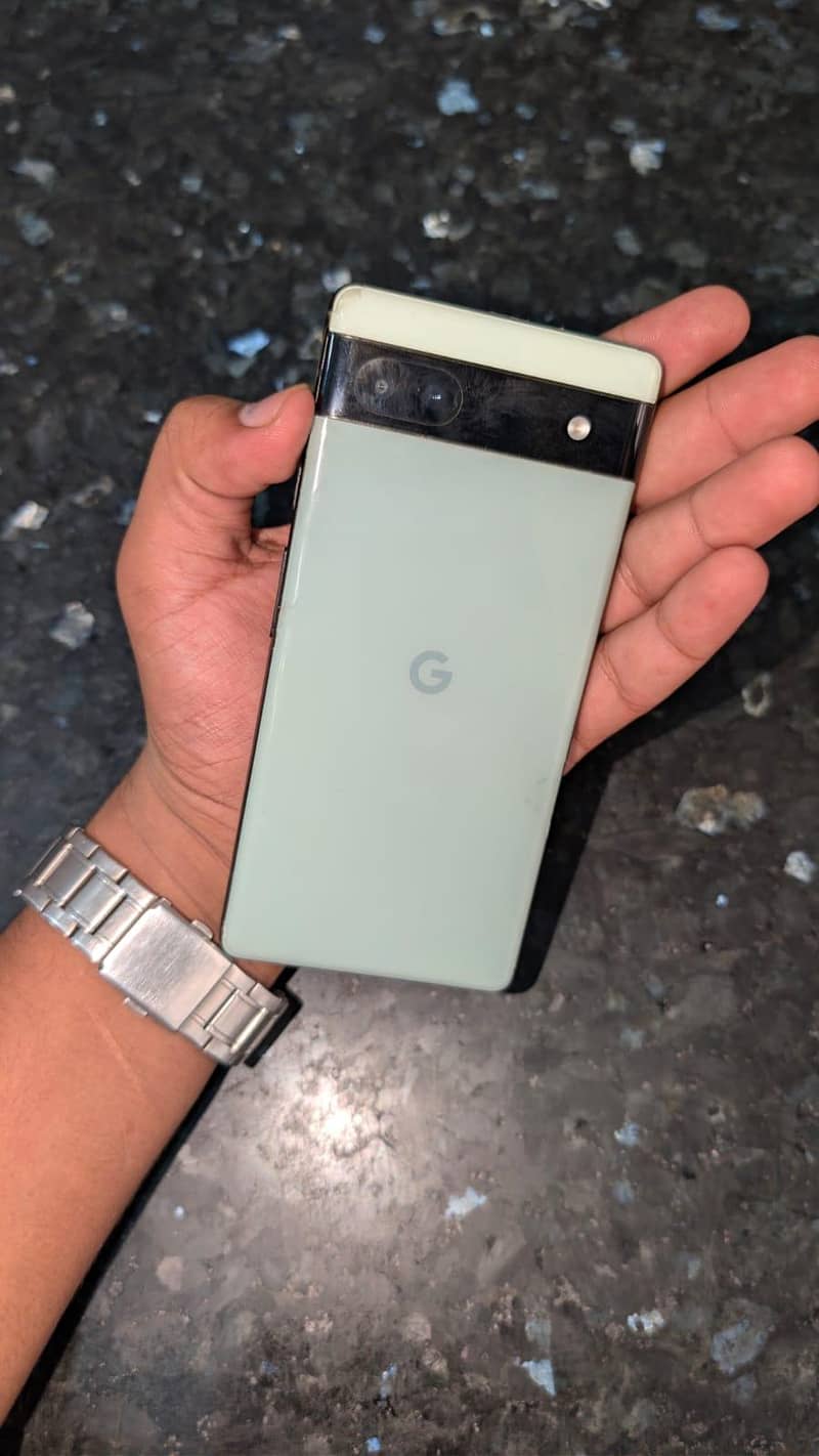 Google Pixel 6a 1