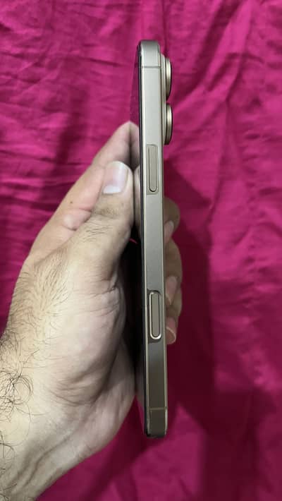 Apple iPhone 16 Pro Max