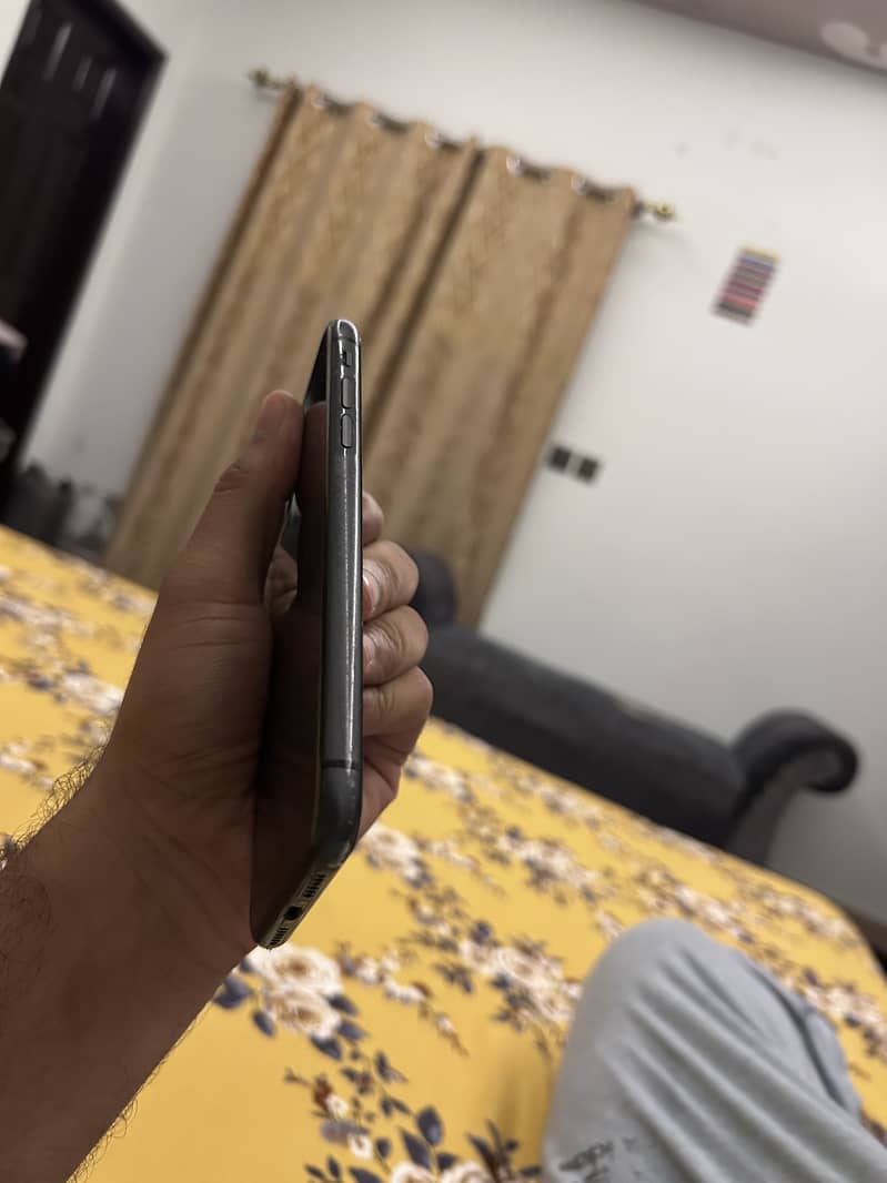 Apple iPhone 11 1