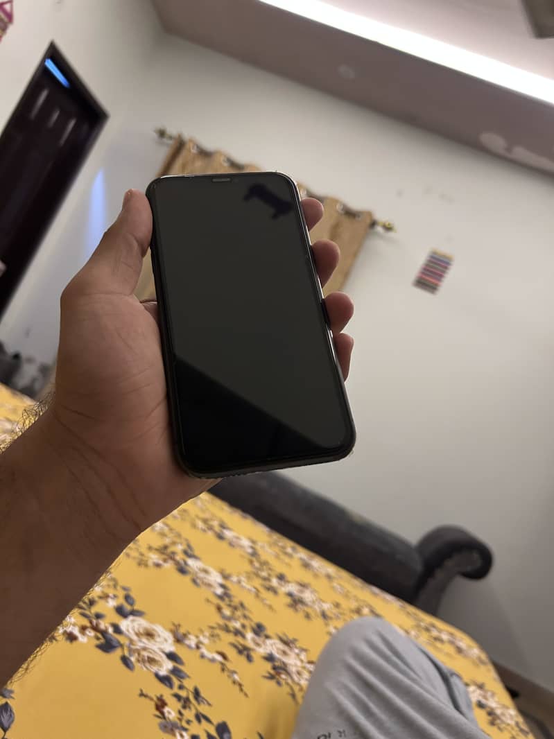 Apple iPhone 11 2