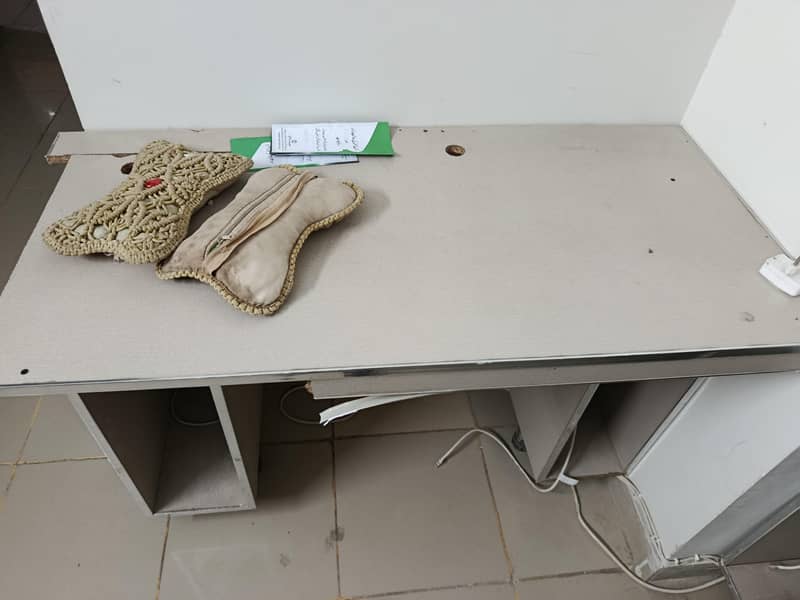 computer table for sale 0