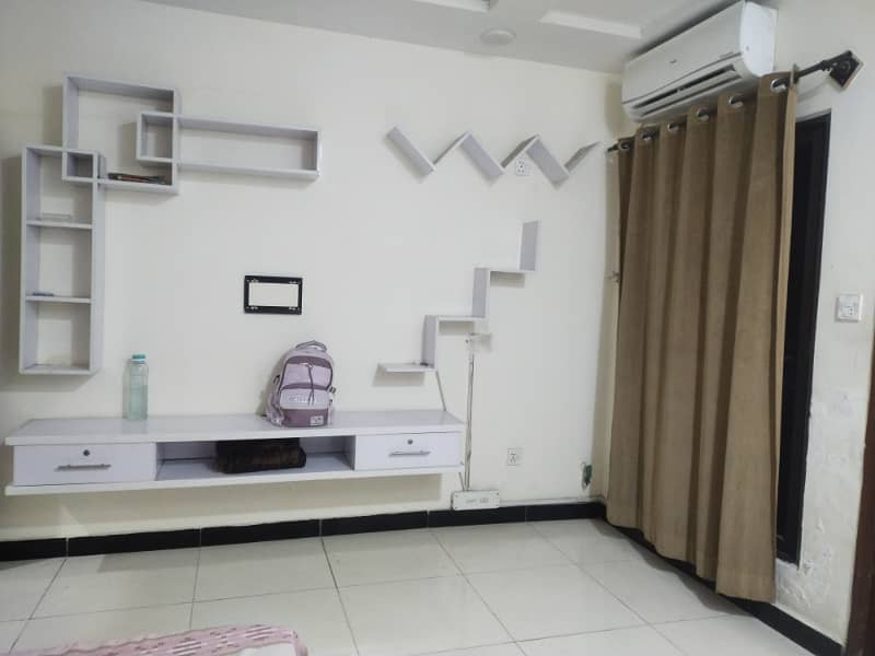 Upper portion for Rent 4