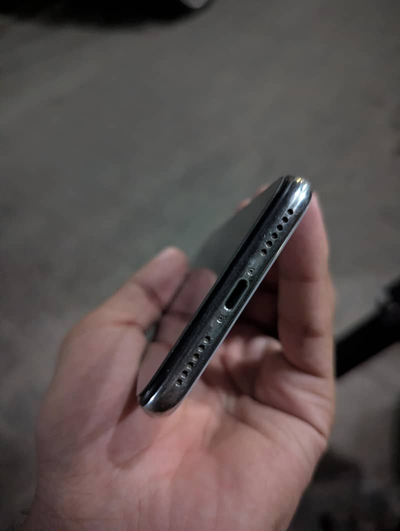Apple iPhone X 2
