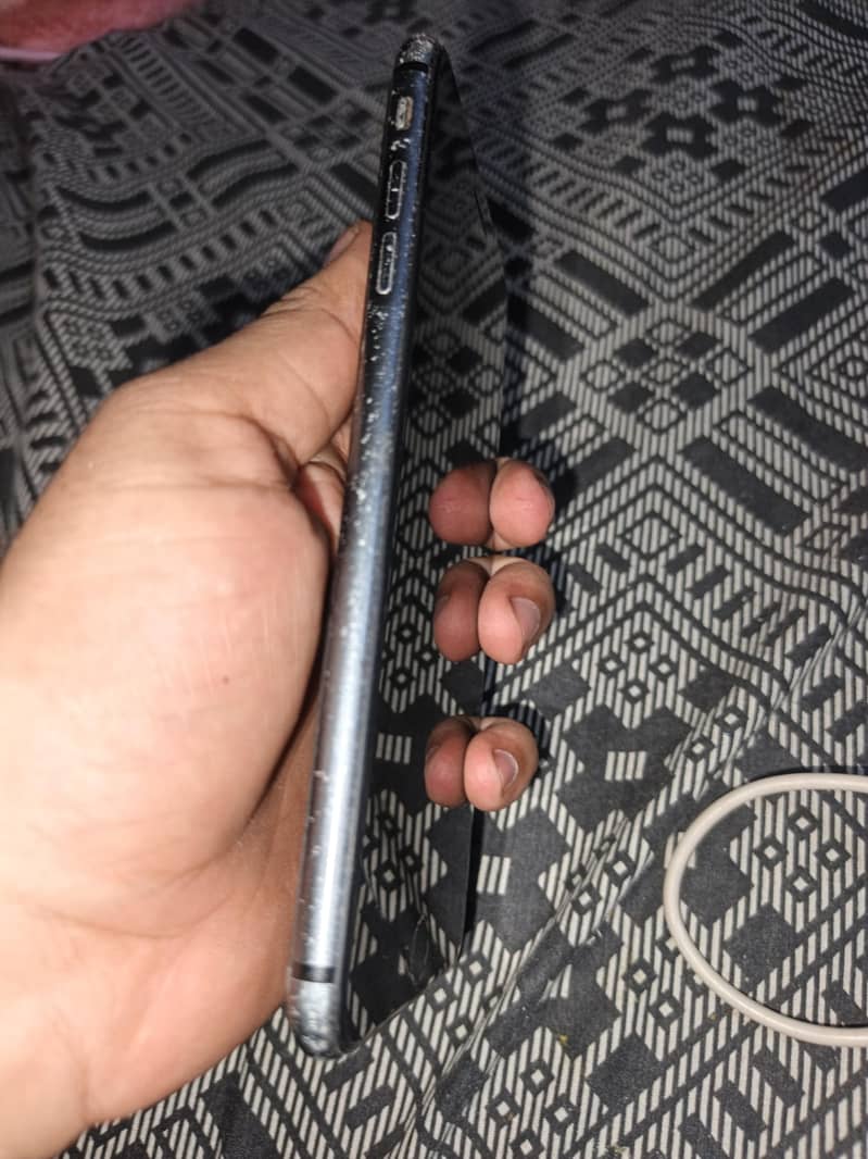 Apple iPhone 8 Plus 7