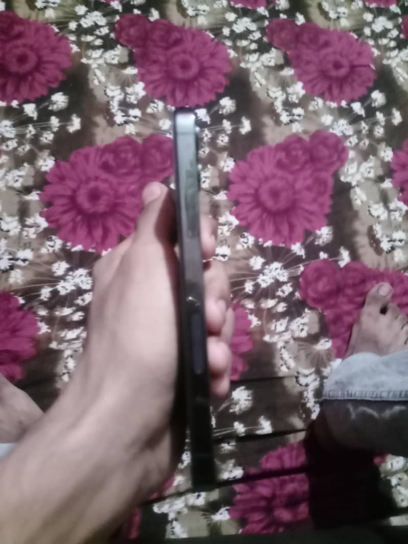 Apple iPhone 12 Pro 1
