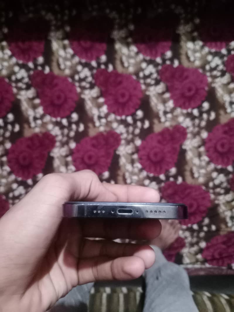 Apple iPhone 12 Pro 2