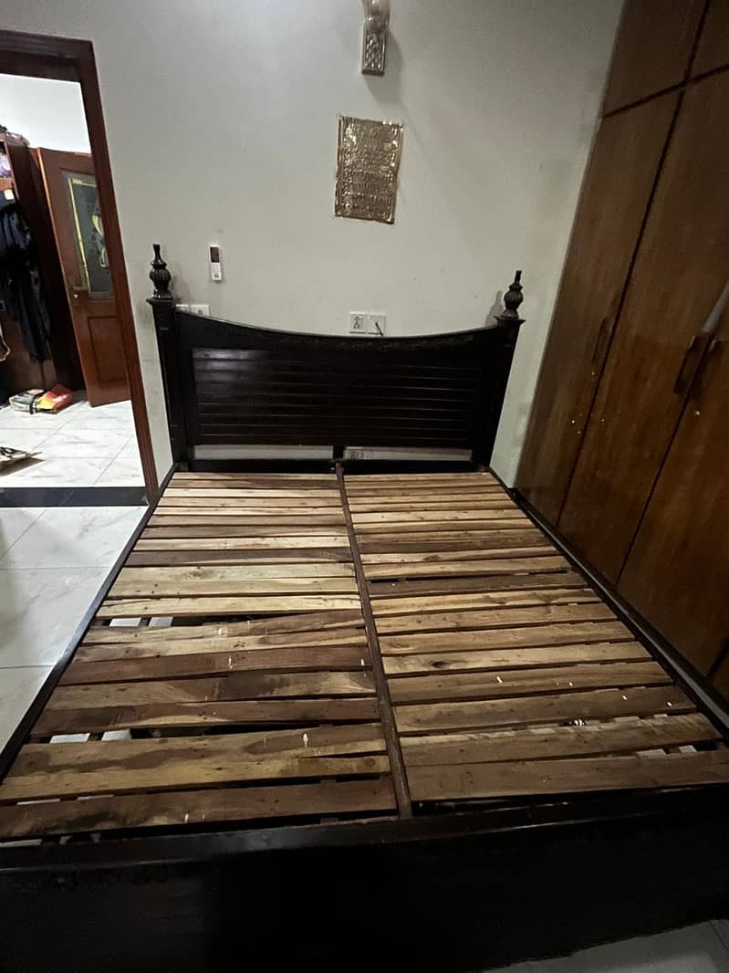 king size bed 1