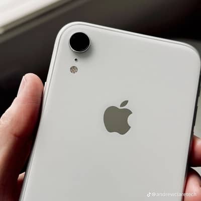 Apple iPhone XR sim working (exchange possible)