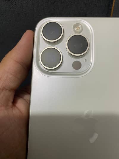 Apple iPhone 15 Pro Max