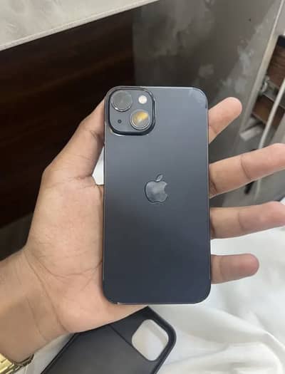 Apple iPhone 13