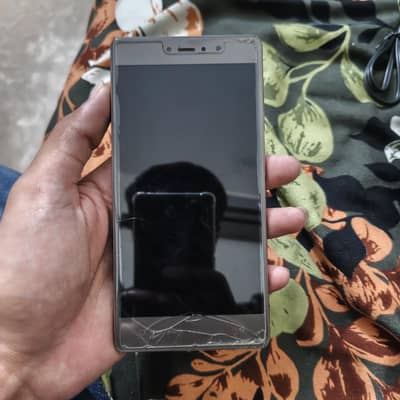Q mobile z12