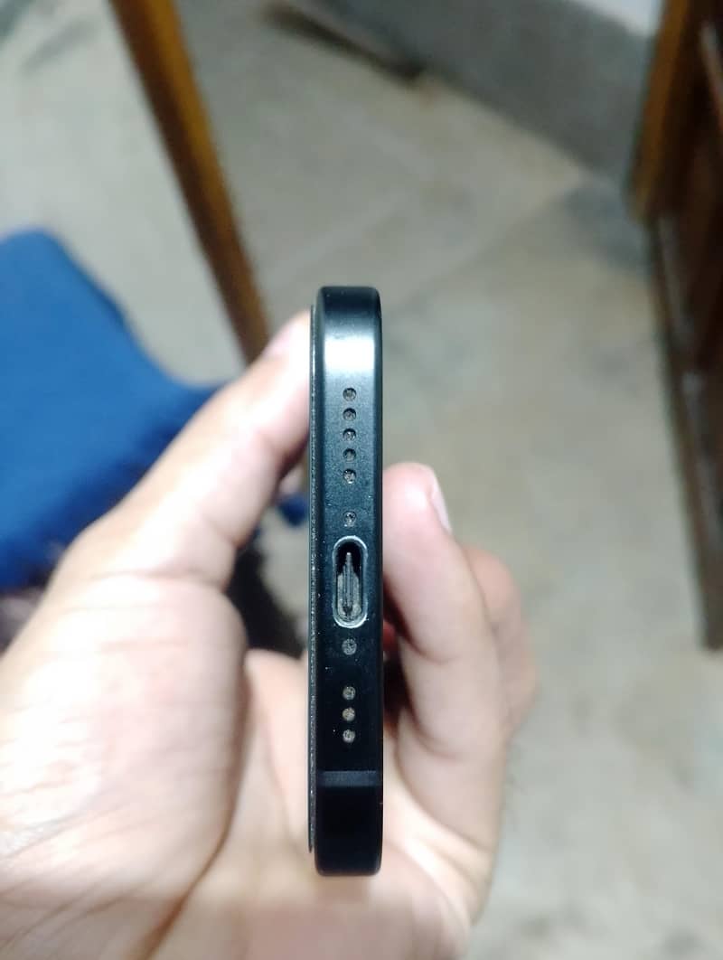 Apple iPhone 15 3