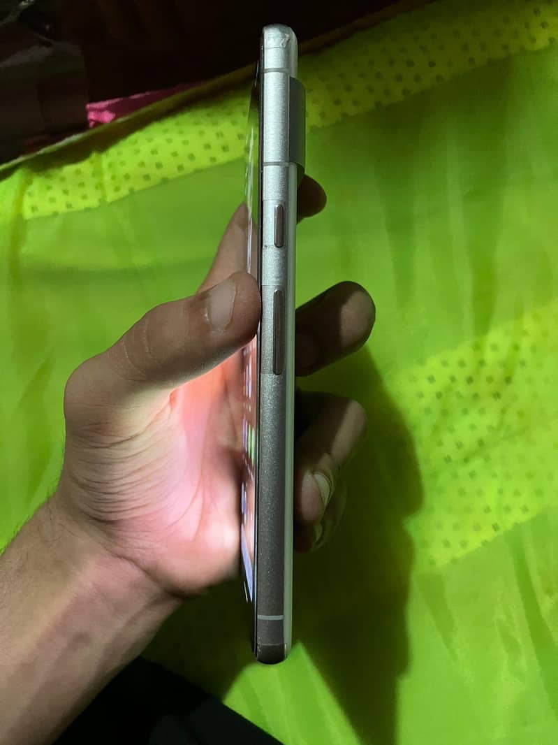 Google Pixel 7 3