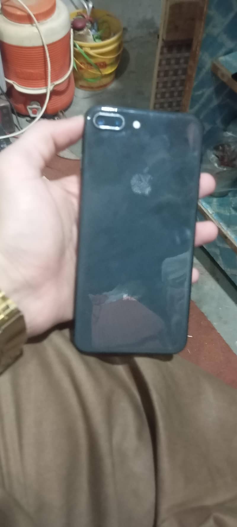 Apple iPhone 8 Plus 1