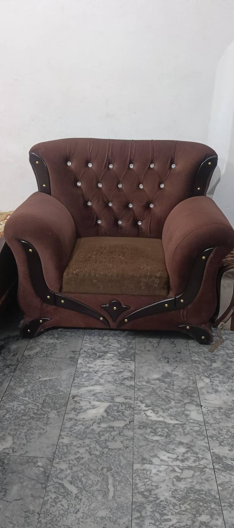sofa set Available 1