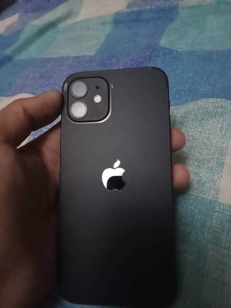 Apple iPhone 12 2
