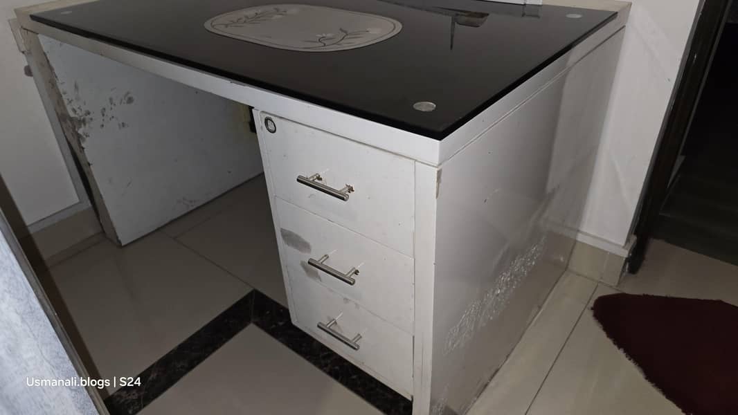 Full size office Table 0