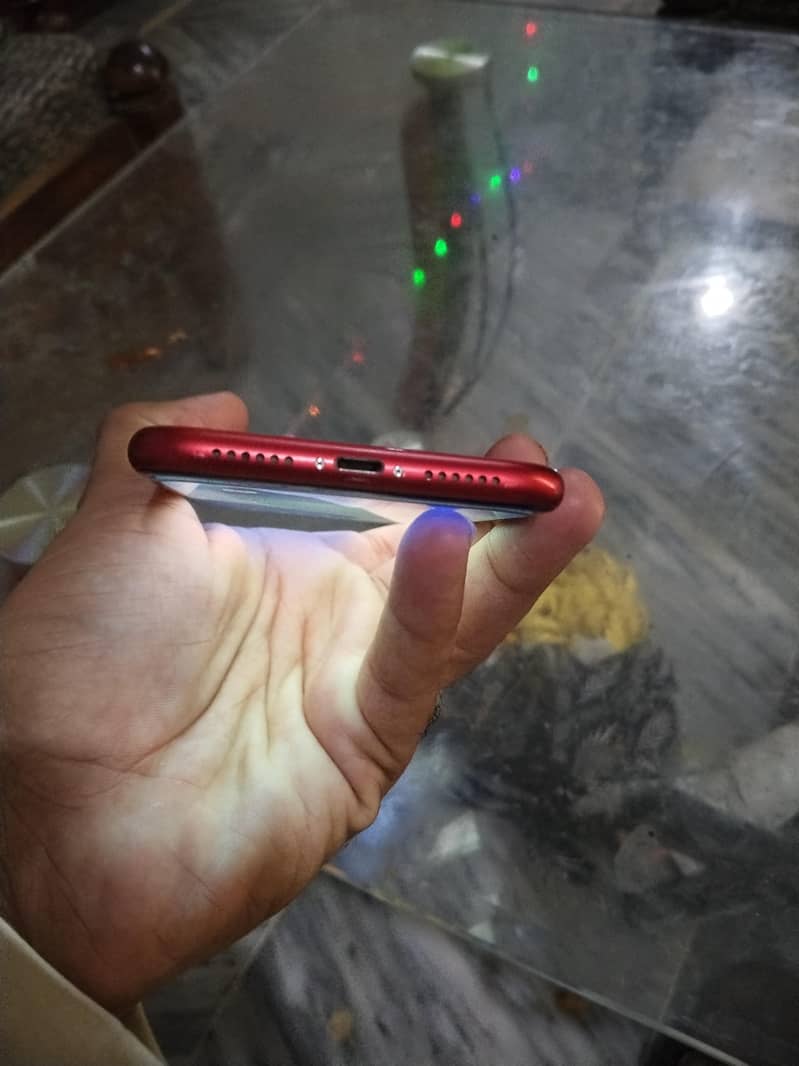Apple iPhone 11 3