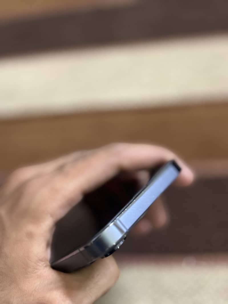 Apple iPhone 13 Pro 3