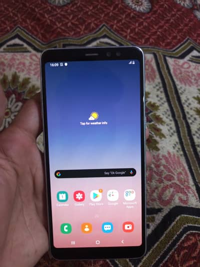 Samsung Mobile A8 Plus