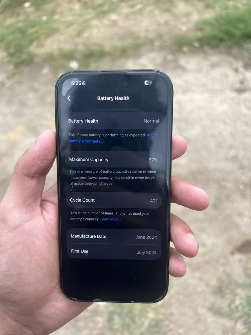 Apple iPhone 15 Pro 4