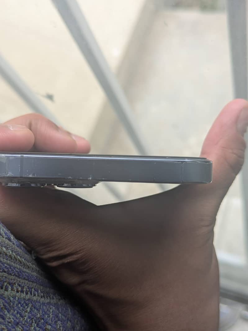 Apple iPhone 13 Pro Max 6