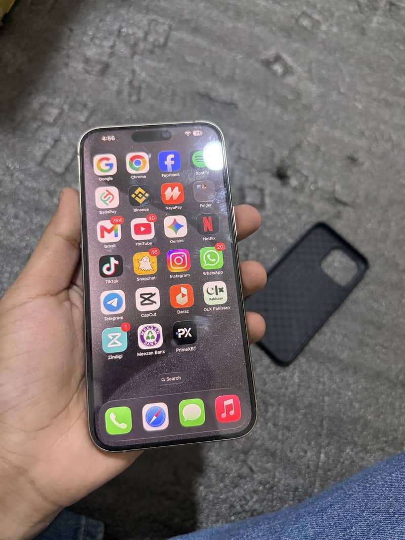 Apple iPhone 15 Pro Max 1