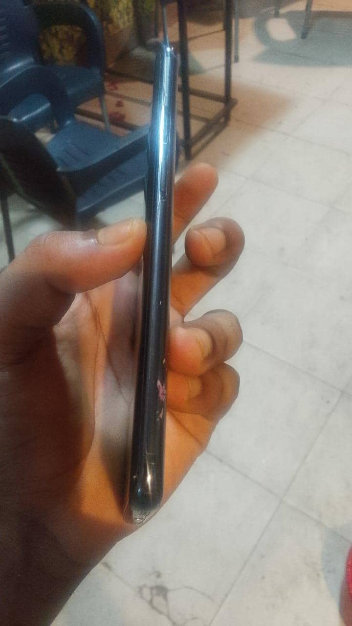 One Plus 7 Pro 3