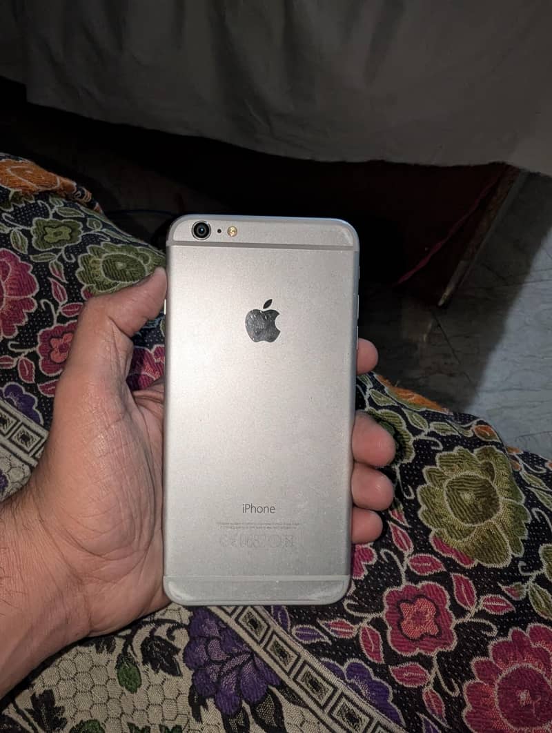 Apple iPhone 6 Plus 6