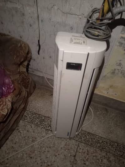 orient 1 ton AC selling K liya 03138828829