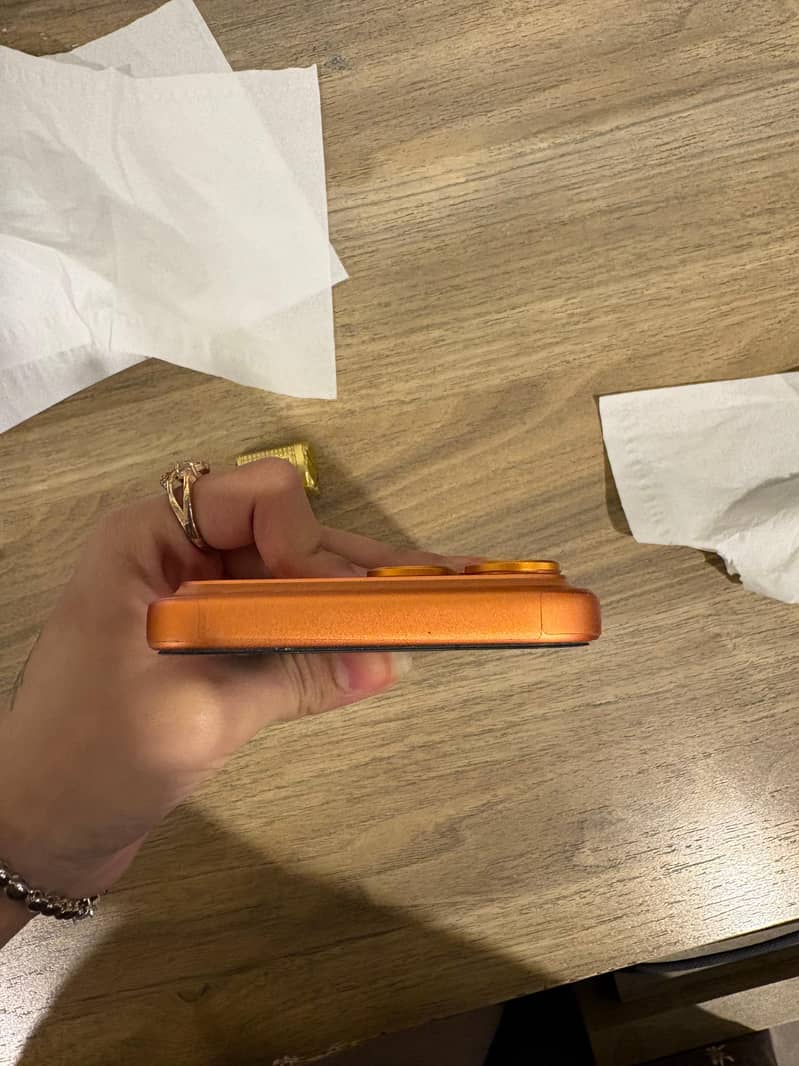 Apple iPhone 17 Pro Max 2