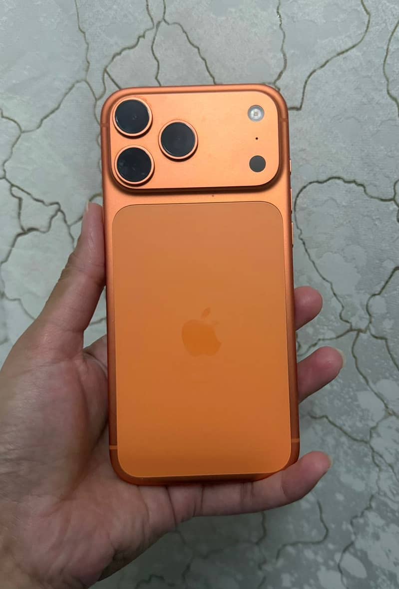 Apple iPhone 17 Pro Max 2