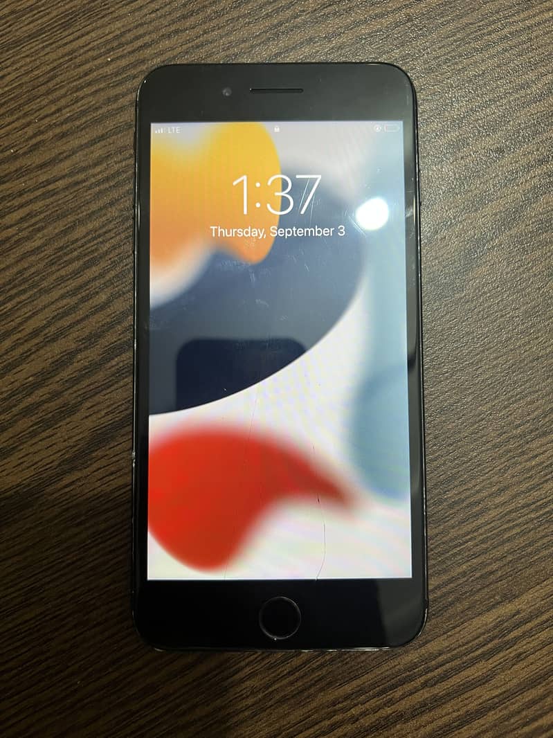 Apple iPhone 7 Plus 0